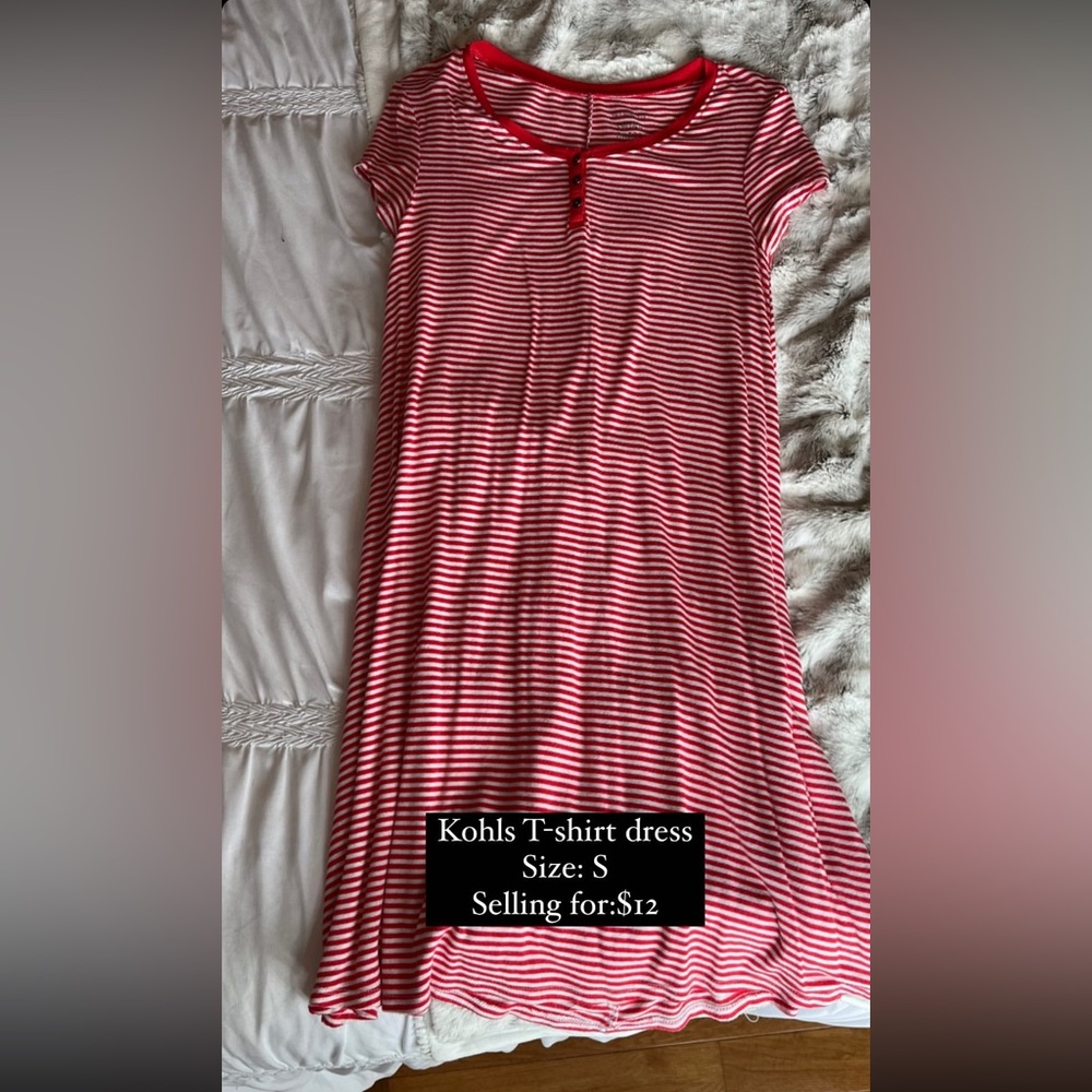 Kohls T-shirt dress, red and white